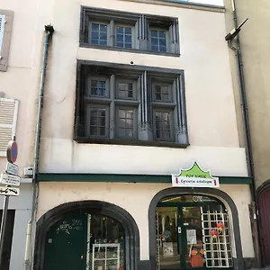 https://70-m2-3-chambres-en-lit-double-dans-appartement.hotels-rhonealpes.com