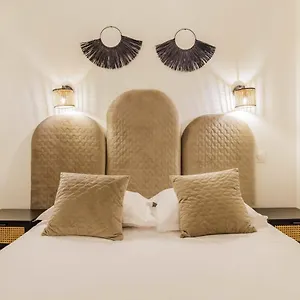 https://amazing-apartment-6p-grands-boulevards.fr-paris.fr